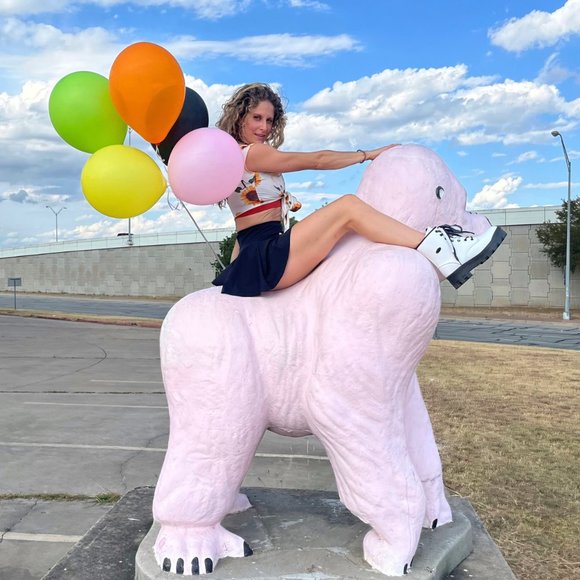 Meet your Posher, Stacy - Picture 1 of 1